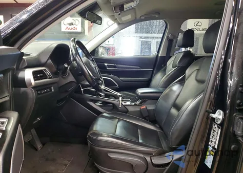 2021 Kia Telluride Lx z USA, uszkodzony, nr VIN 5XYP24HC9MG114352